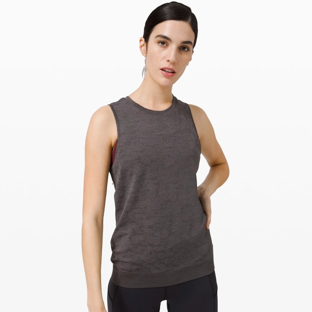 Lululemon, Breeze By Muscle Tank, Solar Spots Lunar Rock/Graphite Grey